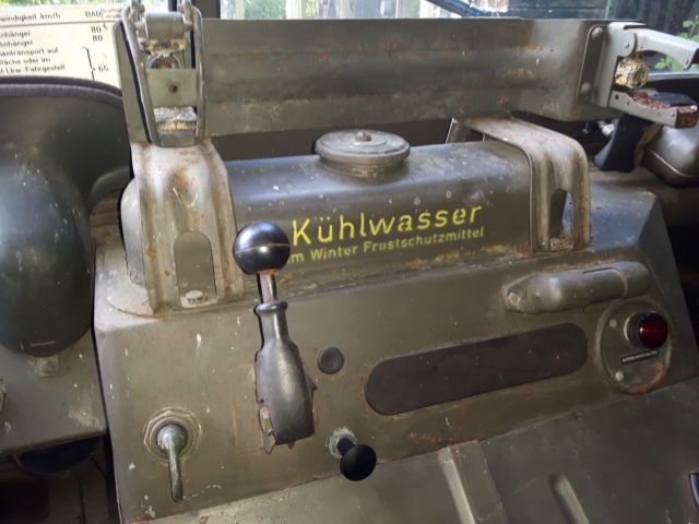 1971 Mercedes-Benz Other 2 door truck cab  2 door radio room box-quarters - photo 5