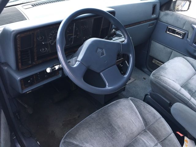 1990 Chrysler VOYAGER - photo 5