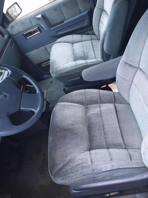 1990 Chrysler VOYAGER - photo 6