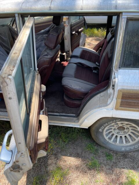 1989 Jeep Wagoneer - photo 4