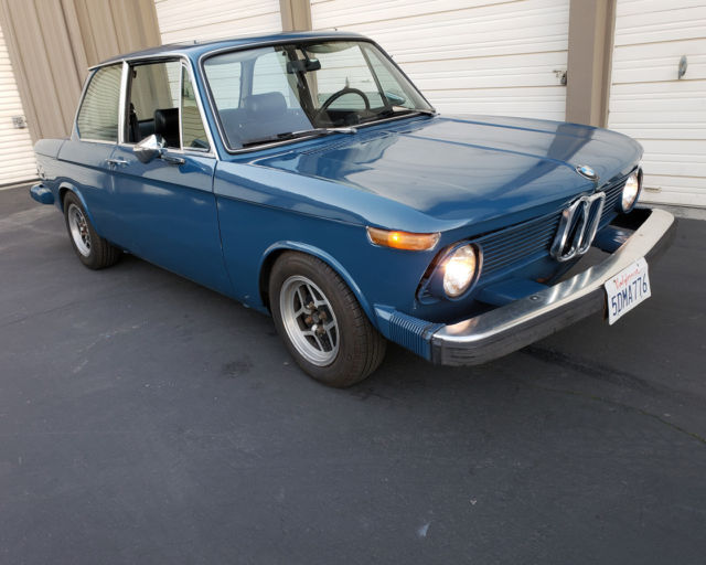 UNIQUE LAST-YEAR CLASSIC 1976 BMW E10 2002 AUTOMATIC WITH FACTORY SUNROOF & A/C! 1976 BMW 2002 E10