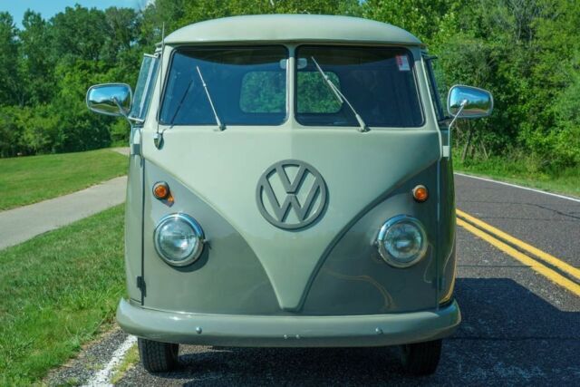1961 Volkswagen Double Cab Pickup - photo 2