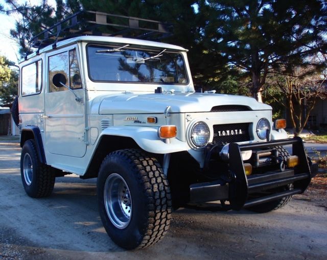 UNMOLESTED DRIVE TRAIN WITH ORIGINAL INLINE 6, RUNS GREAT! 1973 Toyota Land Cruiser