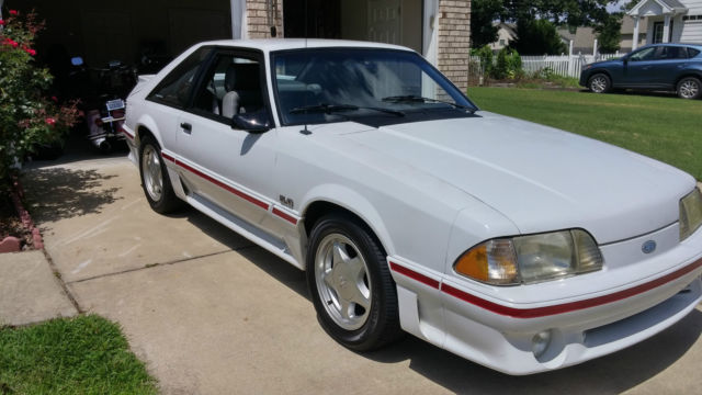 1988 Ford Mustang 5.0L GT - photo 3