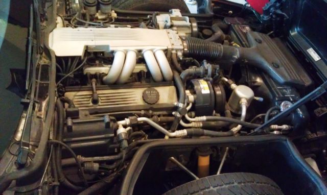 1985 Chevrolet Corvette Base Hatchback 2-Door - photo 7