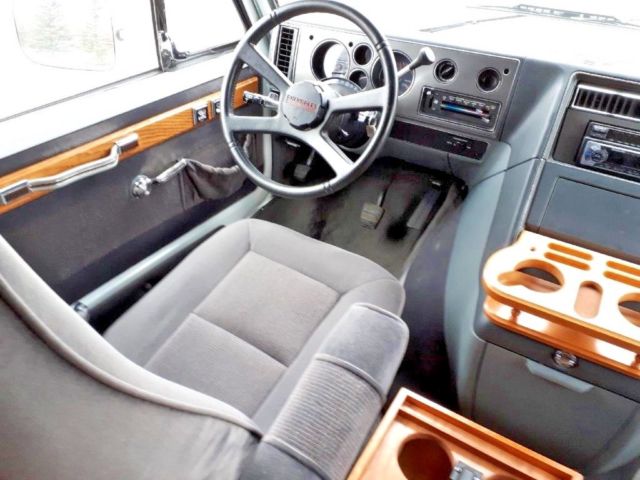 1989 Chevrolet G20 Van - photo 8