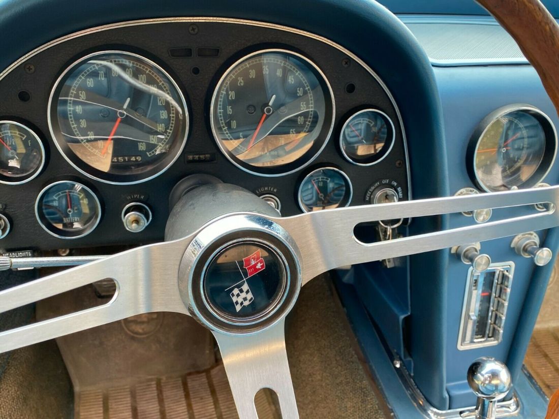 1965 Chevrolet Corvette - photo 11