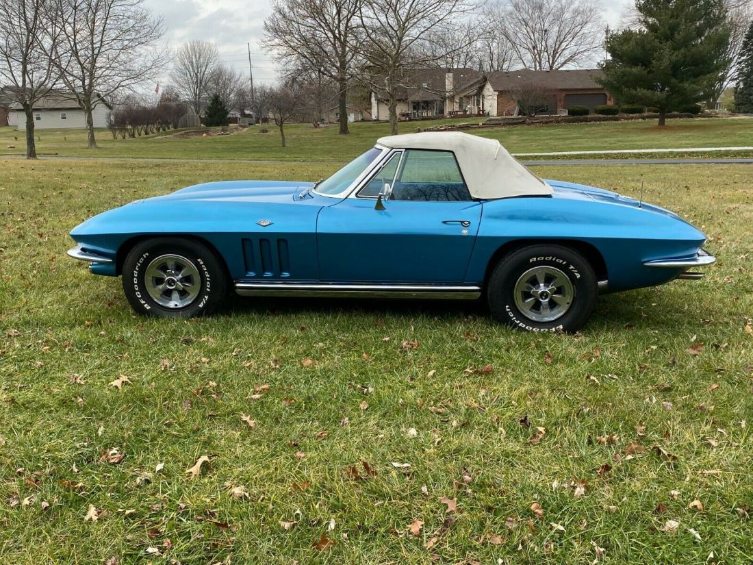 1965 Chevrolet Corvette - photo 3