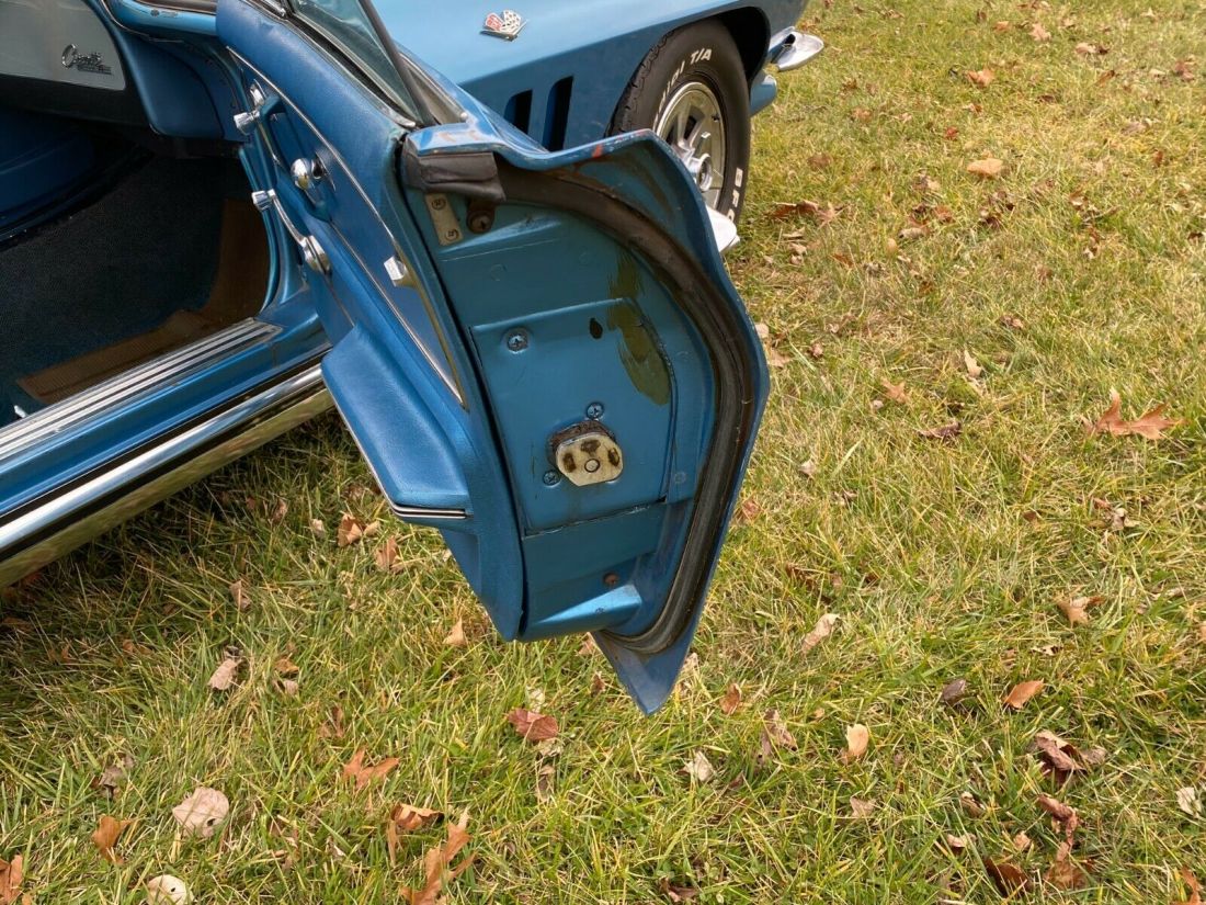 1965 Chevrolet Corvette - photo 6