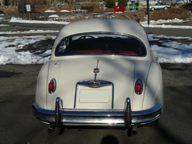 1960 Jaguar XK XK150 - photo 3