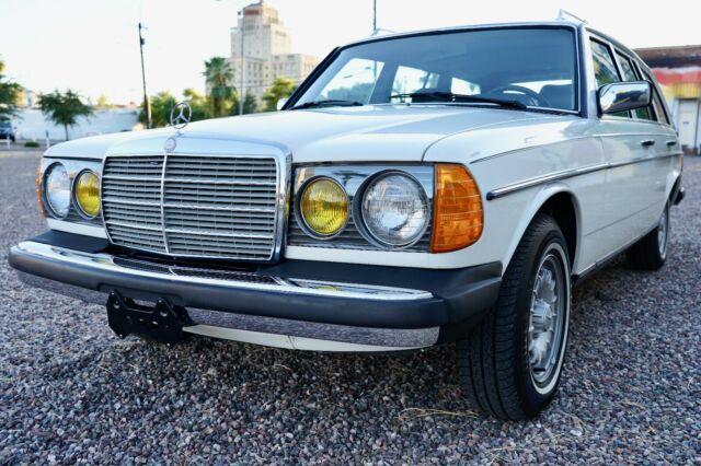 1985 Mercedes-Benz 300-Series - photo 13