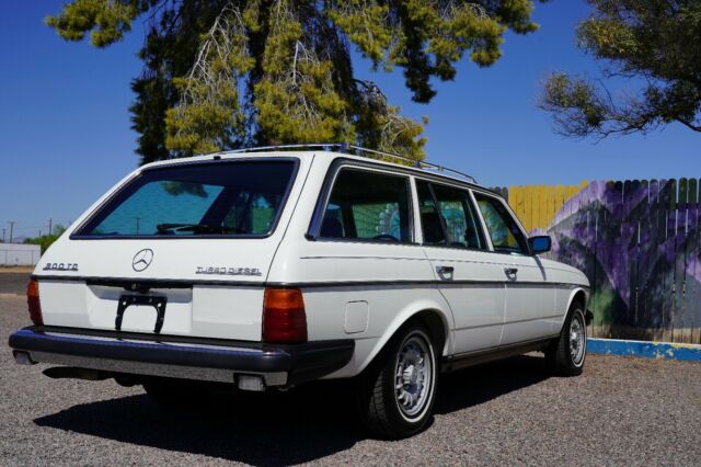 1985 Mercedes-Benz 300-Series - photo 2