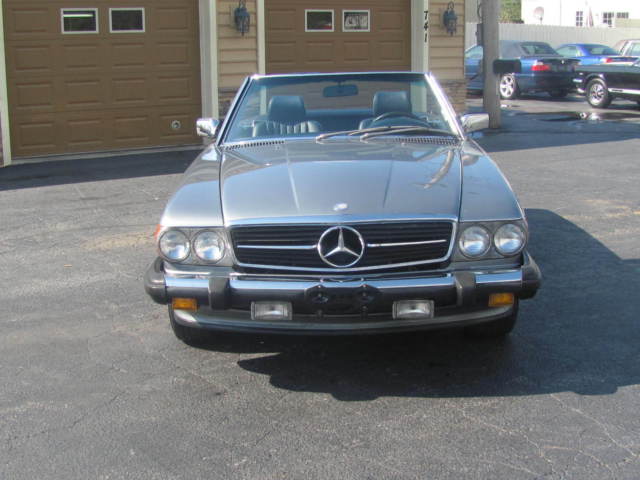 1988 Mercedes-Benz SL-Class 560 SL 2dr Convertible - photo 2