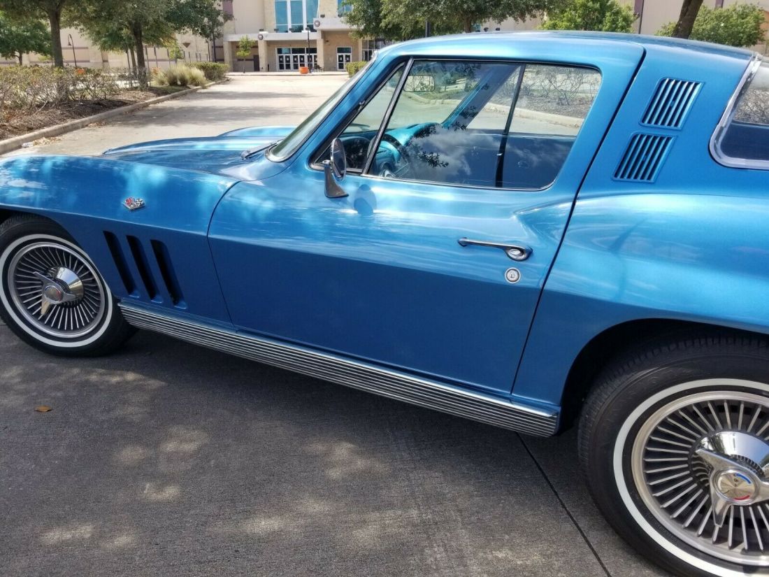 1965 Chevrolet Corvette - photo 10