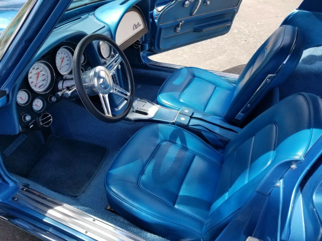 1965 Chevrolet Corvette - photo 13