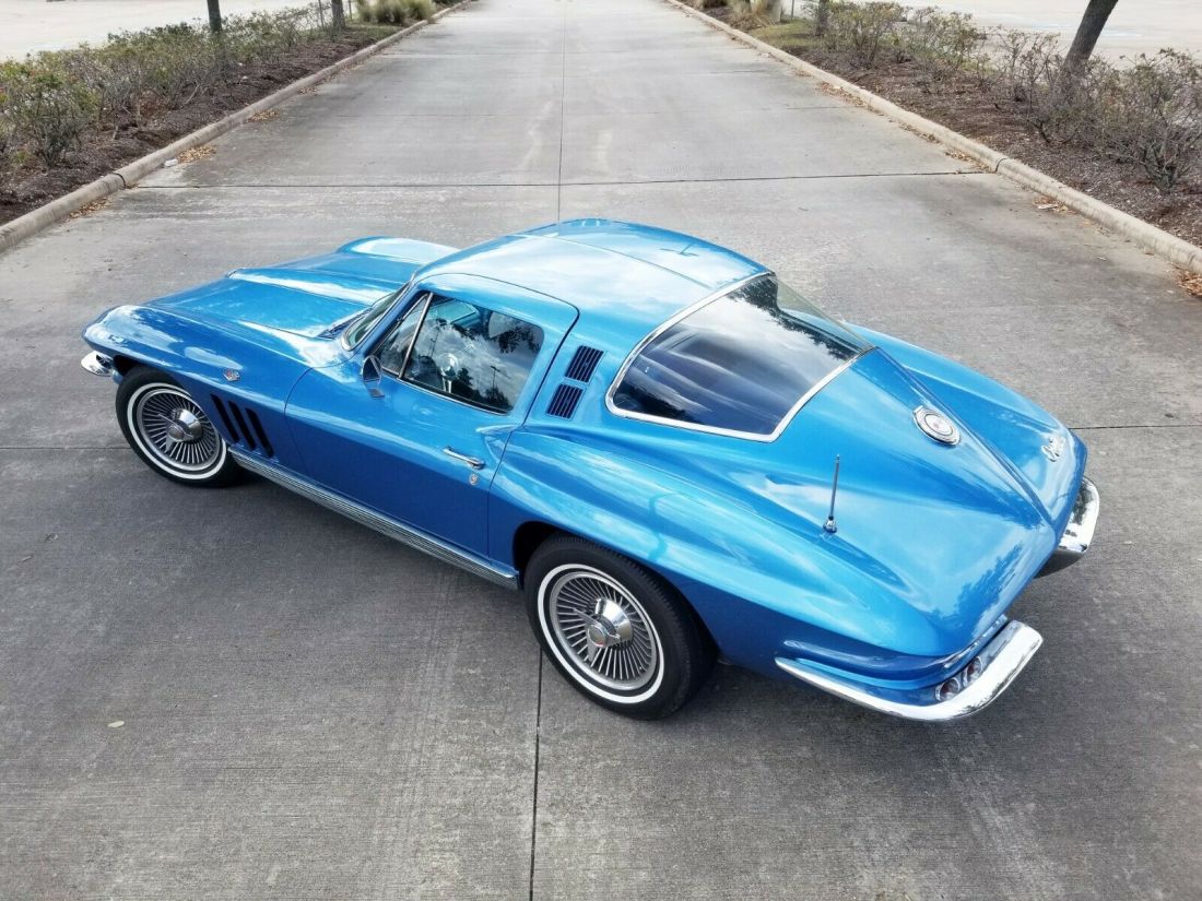 1965 Chevrolet Corvette - photo 2