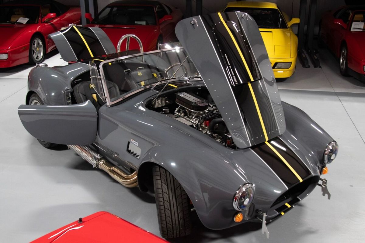 1965 Shelby Cobra Backdraft Replica - photo 8