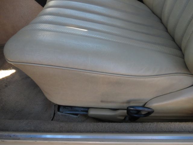 1982 Mercedes-Benz 200-Series 240D - photo 11