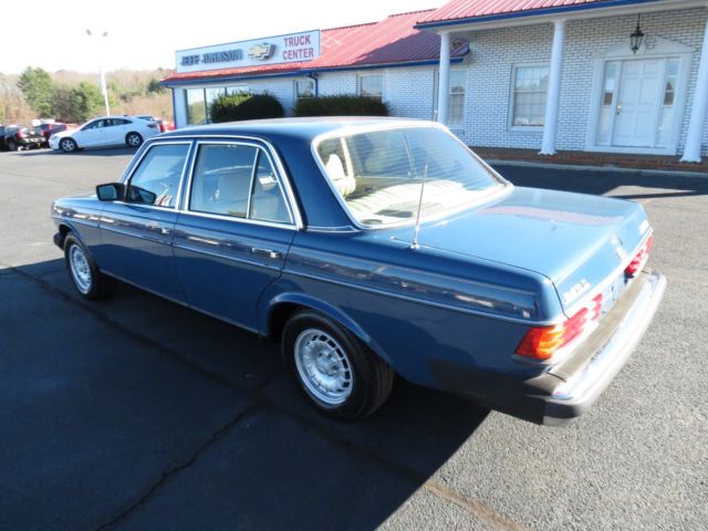 1982 Mercedes-Benz 200-Series 240D - photo 5