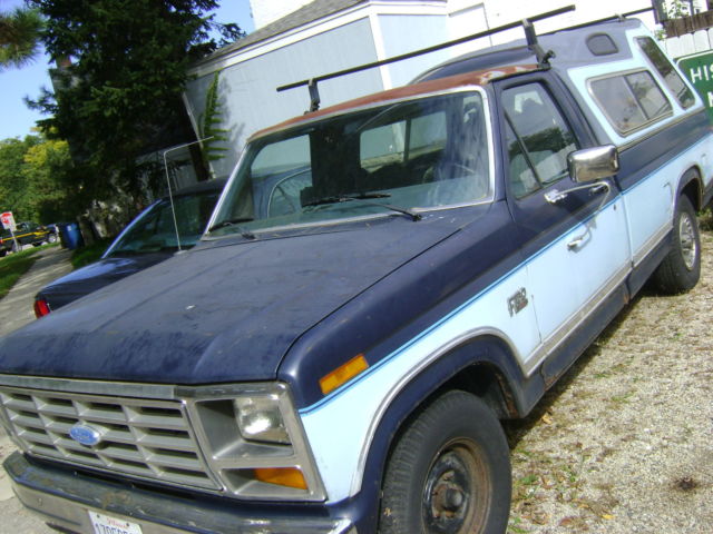 used 1986 Ford F150 pickup truck 6 cylinders 4speed overdrive stick shift 1986 Ford F-150