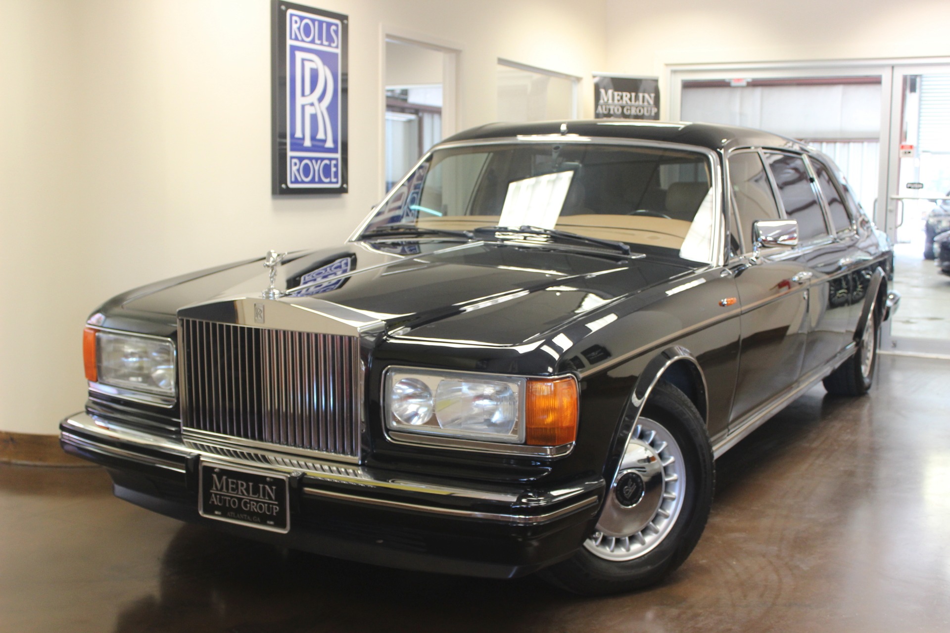 1993 Rolls-Royce Silver Spur II Touring Limousine N/A - photo 9