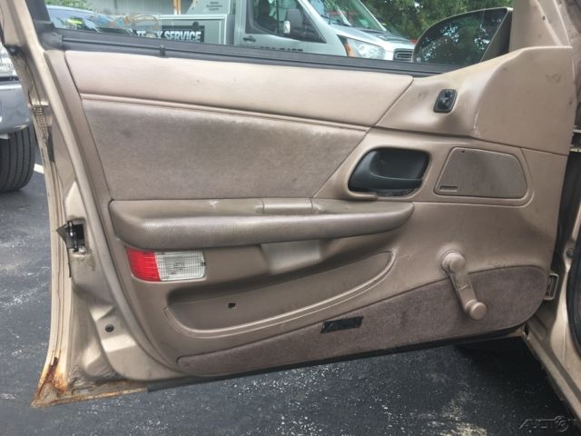 1993 Ford Taurus GL - photo 10