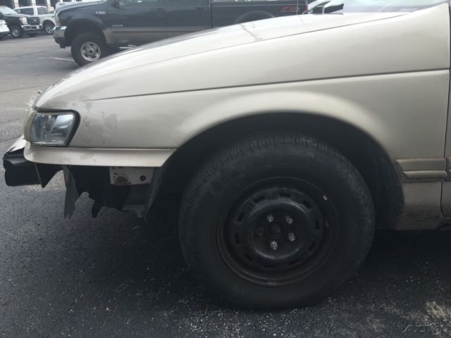1993 Ford Taurus GL - photo 6