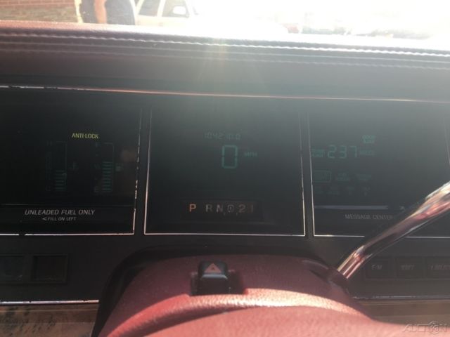1994 Lincoln Town Car Executive - photo 11