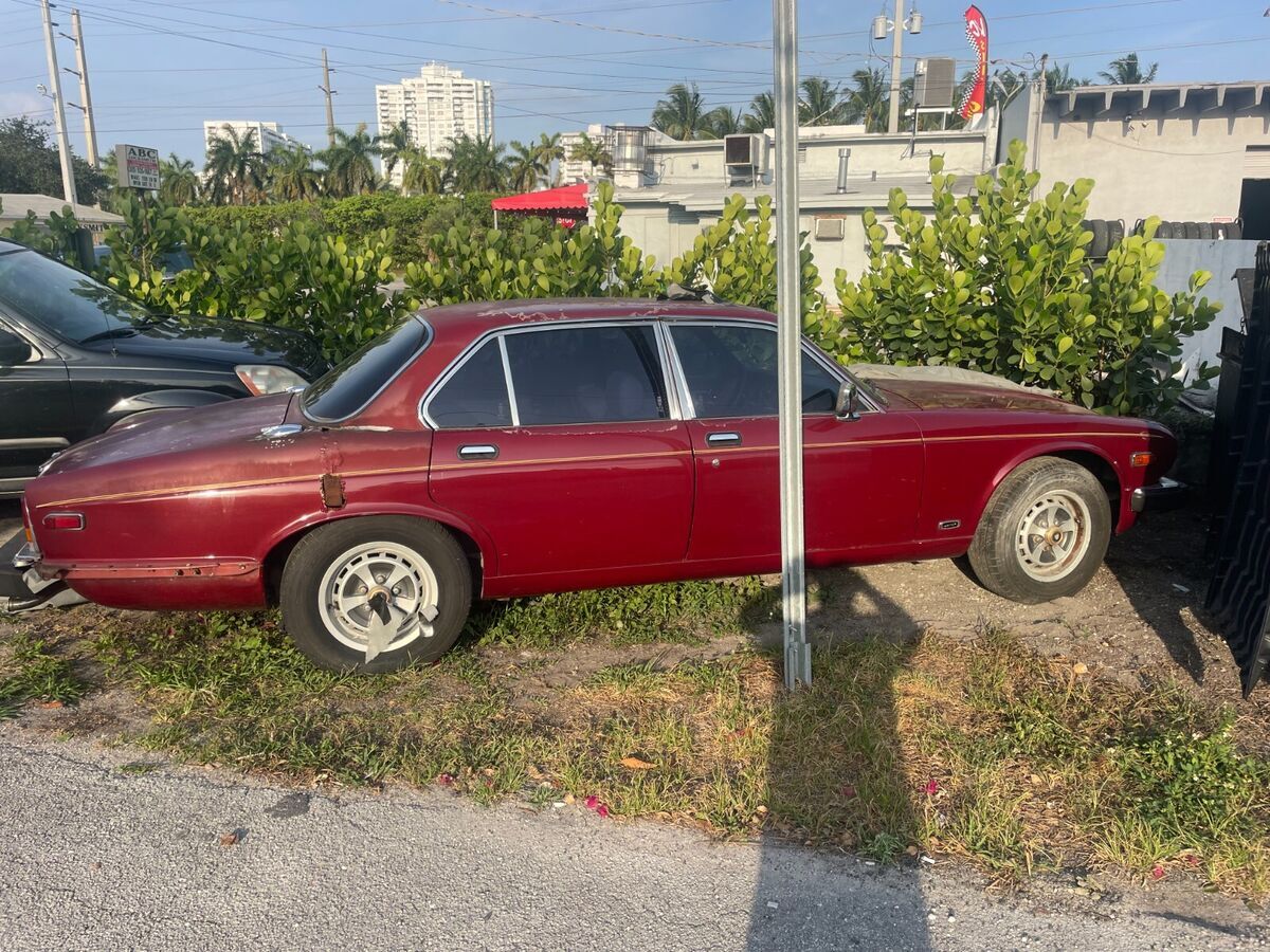 1985 Jaguar XJ6 - photo 5