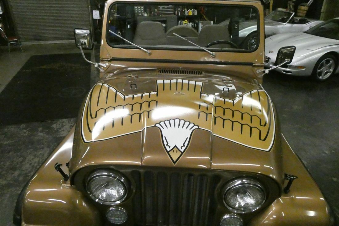 v-8 1982 Jeep CJ