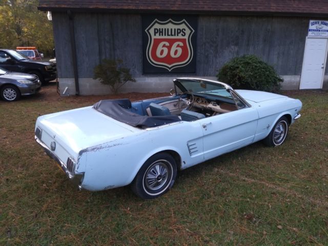1966 Ford Mustang Convertible - photo 3