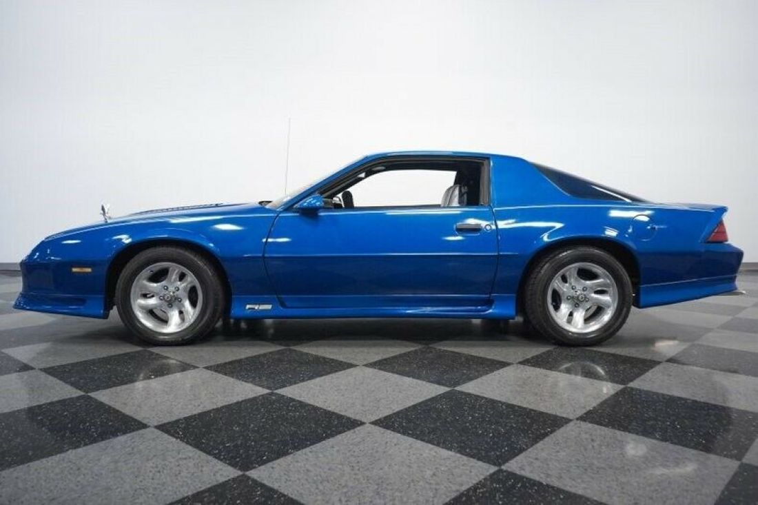 1991 Chevrolet Camaro - photo 3