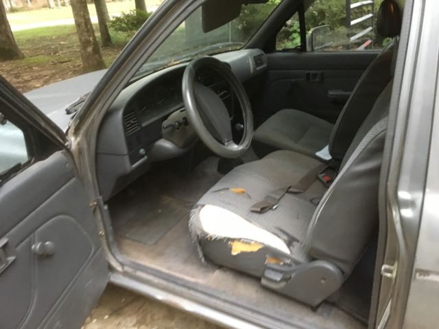1993 Toyota Tacoma deluxe - photo 8