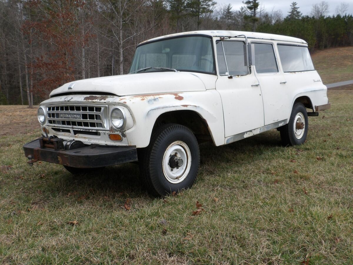 1965 International Harvester 1200 Travelall 4x4 - photo 10
