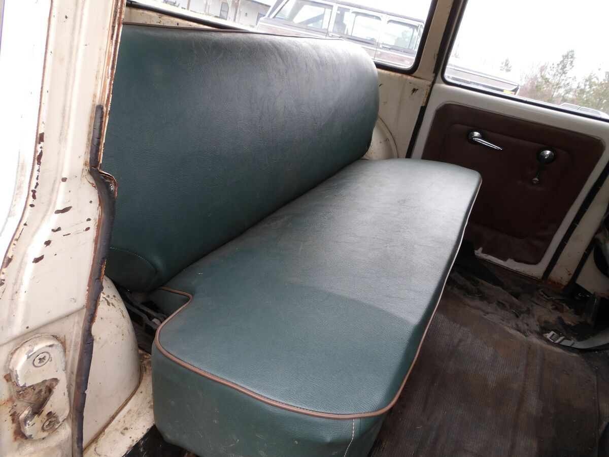 1965 International Harvester 1200 Travelall 4x4 - photo 8
