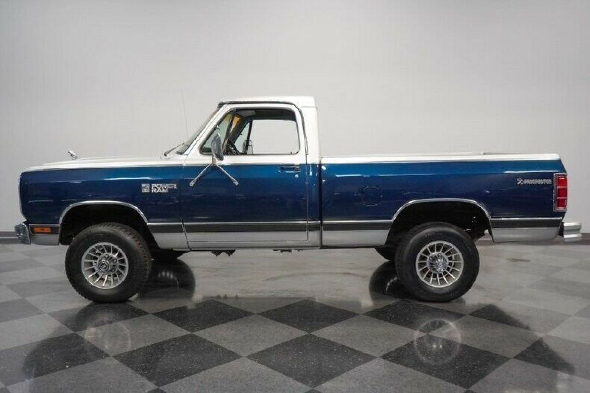 1984 Dodge Other Pickups 150 Royal SE - photo 3