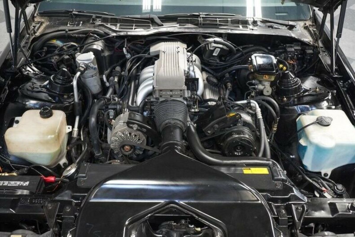 1986 Chevrolet Camaro Z/28 Convertible - photo 4