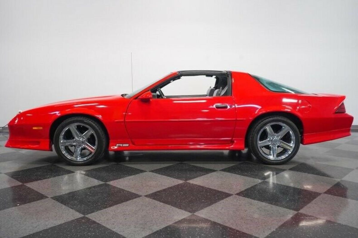 1991 Chevrolet Camaro RS - photo 3
