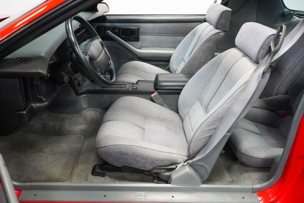 1991 Chevrolet Camaro RS - photo 5