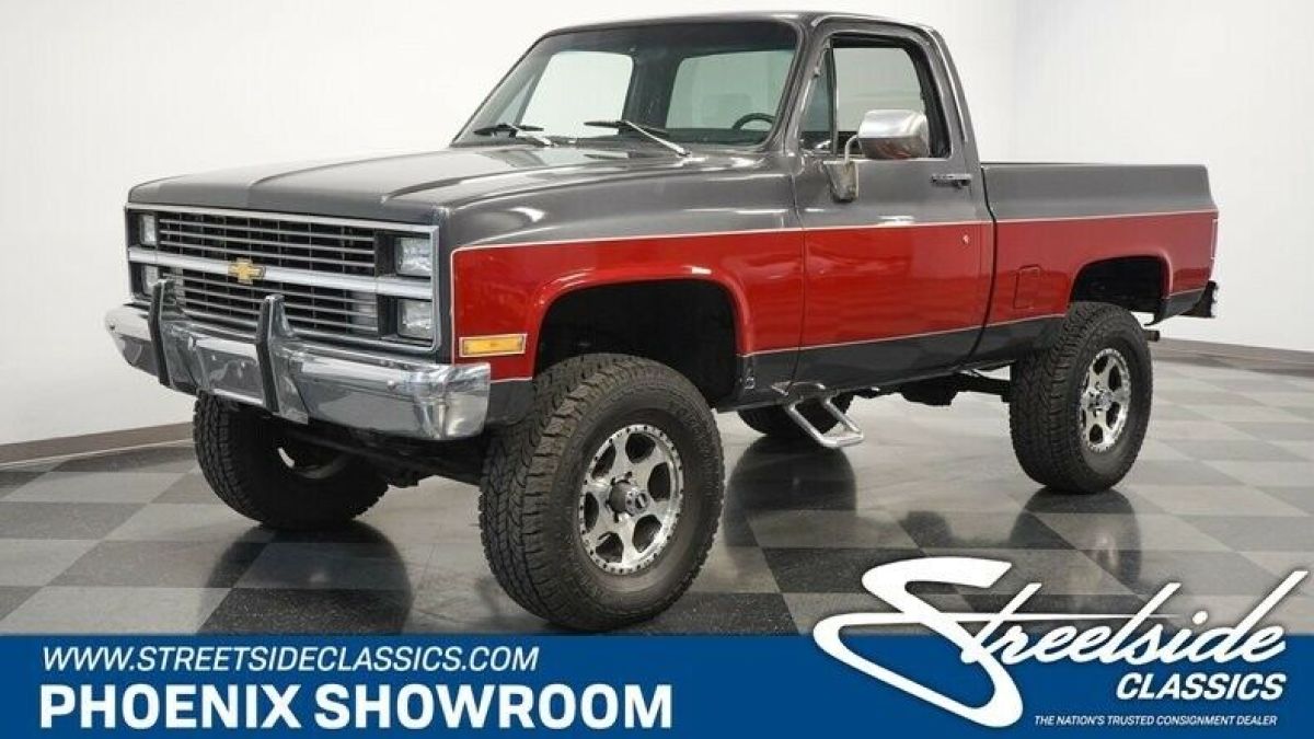 V8 Auto Classic Vintage Collector Lift 4x4 Offroad K-10 Edelbrock Gray Red 1984 Chevrolet Other Pickups