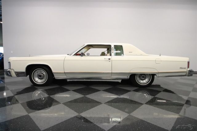1976 Lincoln Continental Town Coupe - photo 2