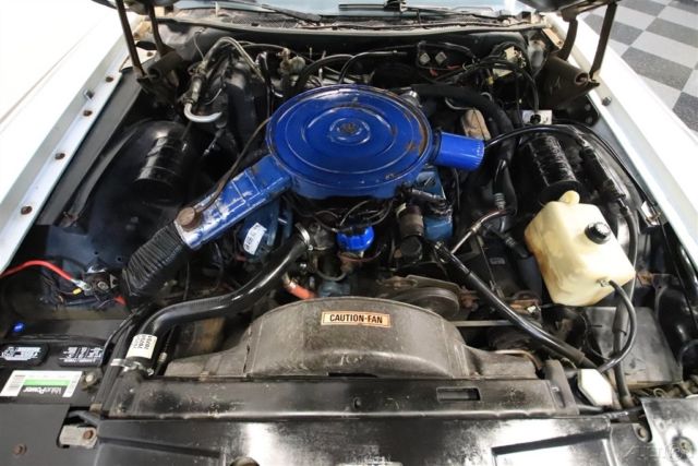 1976 Lincoln Continental Town Coupe - photo 3