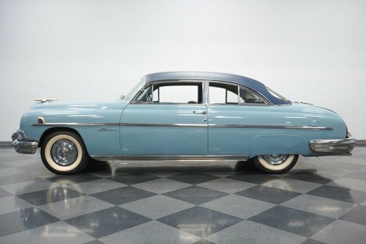 1951 Lincoln Cosmopolitan Capri Coupe - photo 3