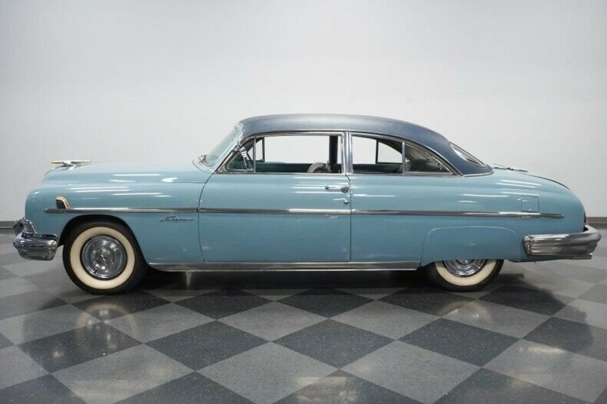 1951 Lincoln Cosmopolitan Capri Coupe - photo 8