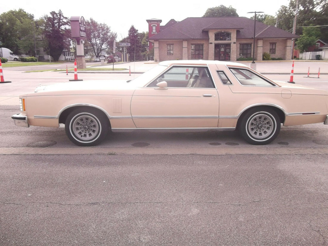 1979 Ford Thunderbird - photo 2