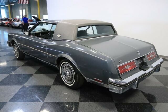 1985 Buick Riviera -- - photo 10