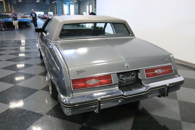 1985 Buick Riviera -- - photo 11