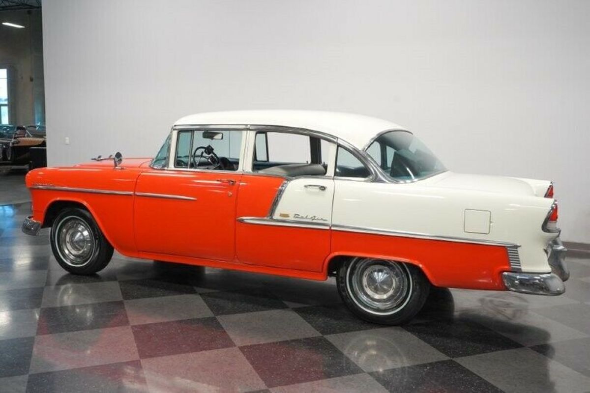 1955 Chevrolet Bel Air/150/210 4 Door Sedan - photo 9