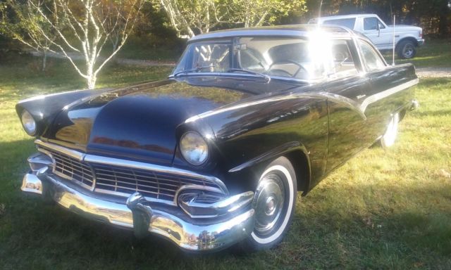 1956 Ford Crown Victoria - photo 2