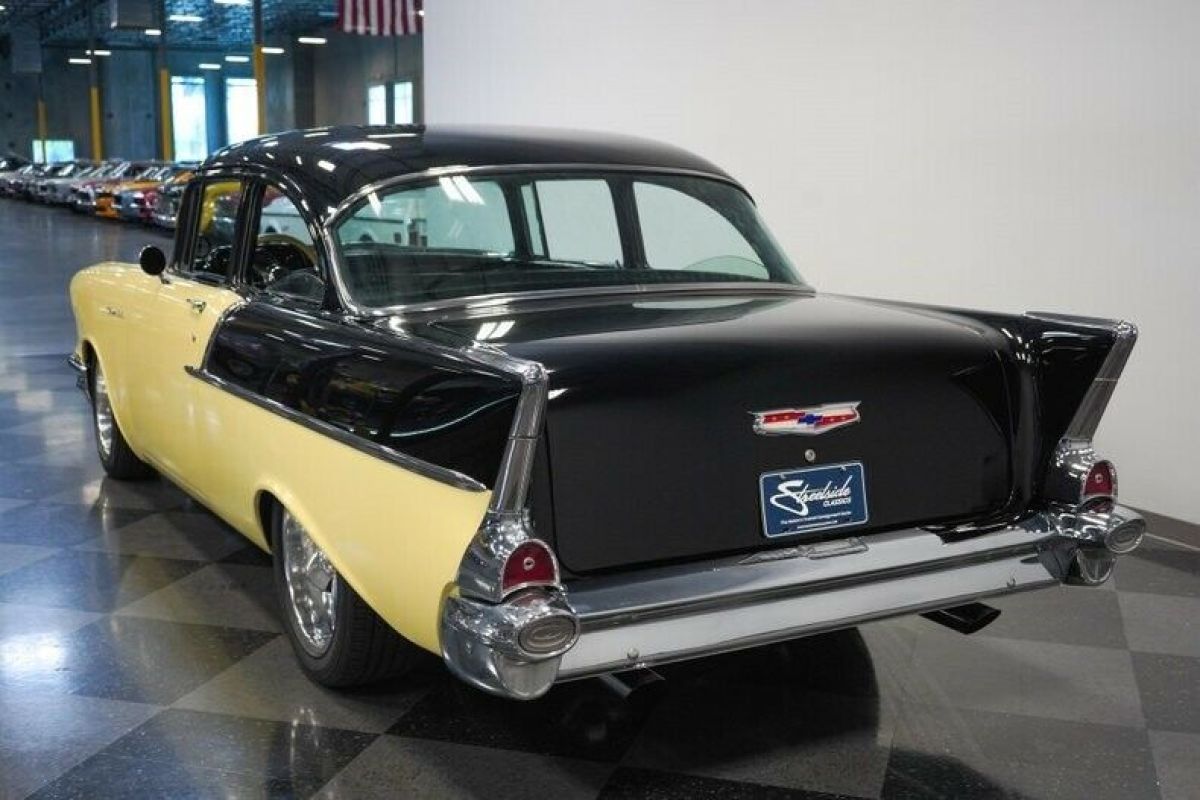 1957 Chevrolet Bel Air/150/210 Custom - photo 11
